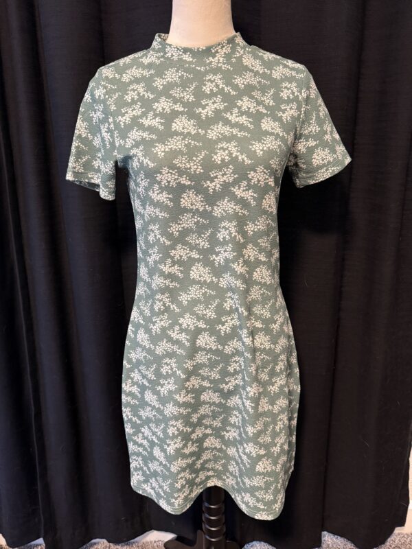 Mirrou Green/White Fitted Floral Dress