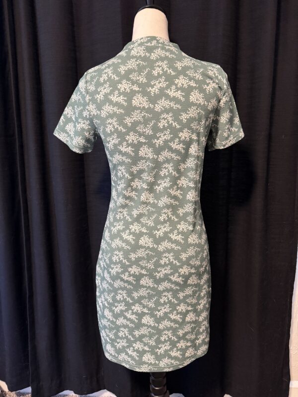 Mirrou Green/White Fitted Floral Dress - Image 2