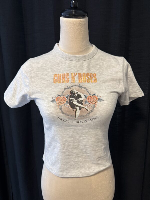 Guns & Roses Crop T-Shirt - Image 2