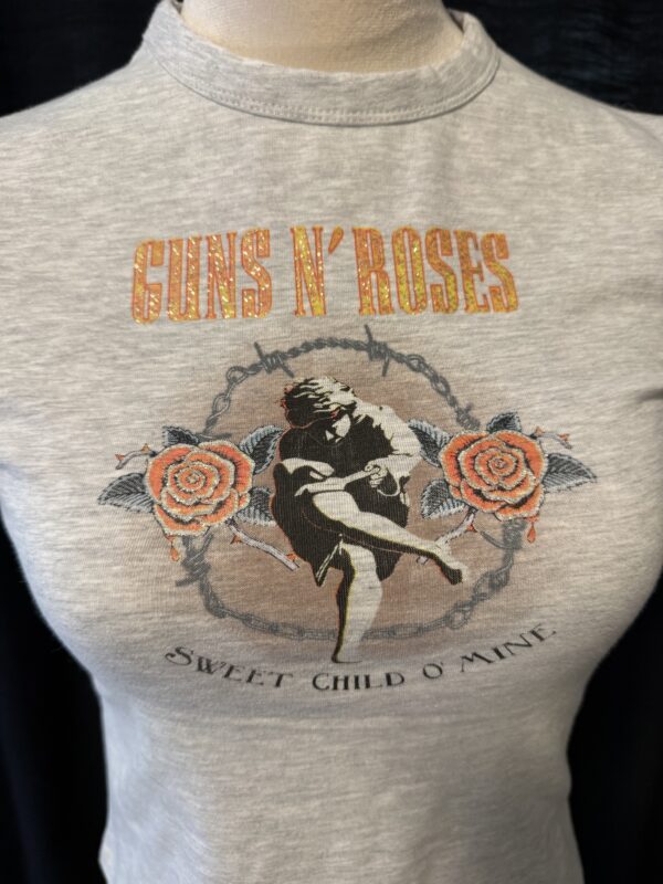 Guns & Roses Crop T-Shirt - Image 4
